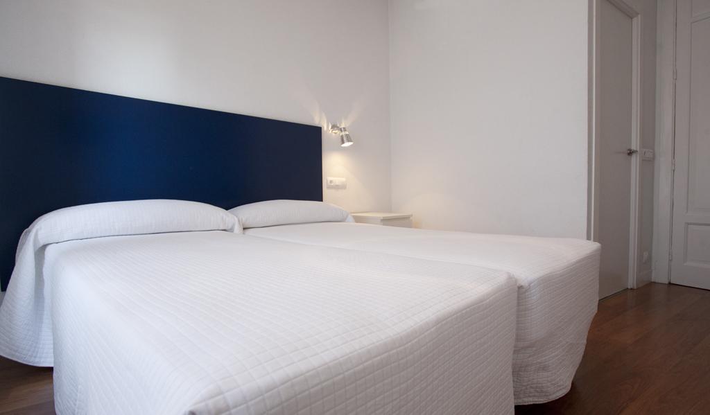 Hostal Santa Isabel Мадрид Экстерьер фото