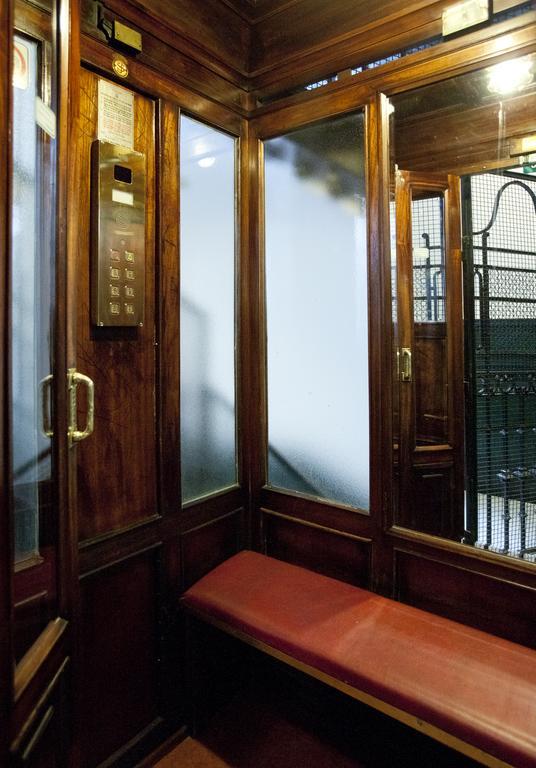 Hostal Santa Isabel Мадрид Экстерьер фото