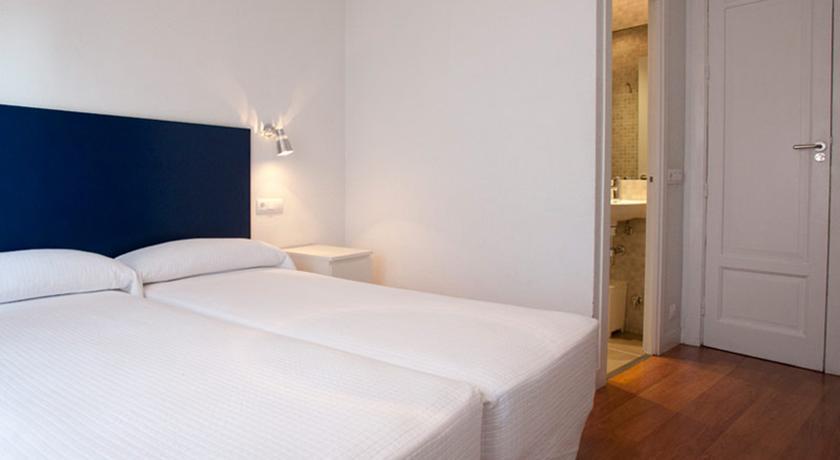 Hostal Santa Isabel Мадрид Номер фото